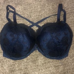 34D bombshell Victoria’s Secret bra